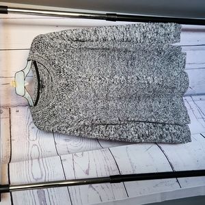 Renaur brand black and white sweater size Medium